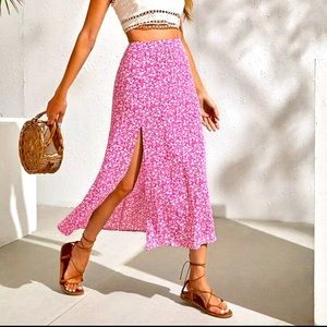 SHEIN - floral midi-skirt. NEW